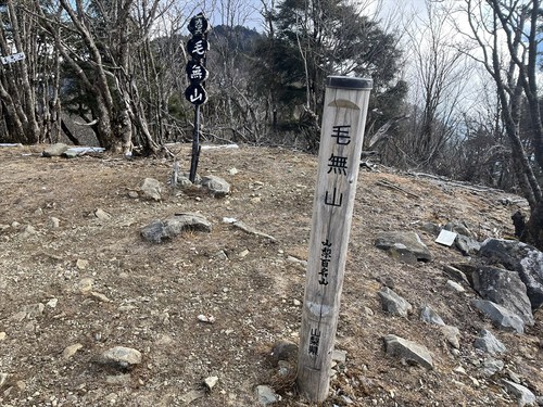 毛無山～大見岳～タカデッキ～雨ヶ岳