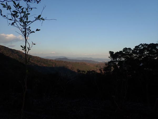 弓張山地（尉ケ峰～富幕山～金山～坊ヶ峰～神石山）