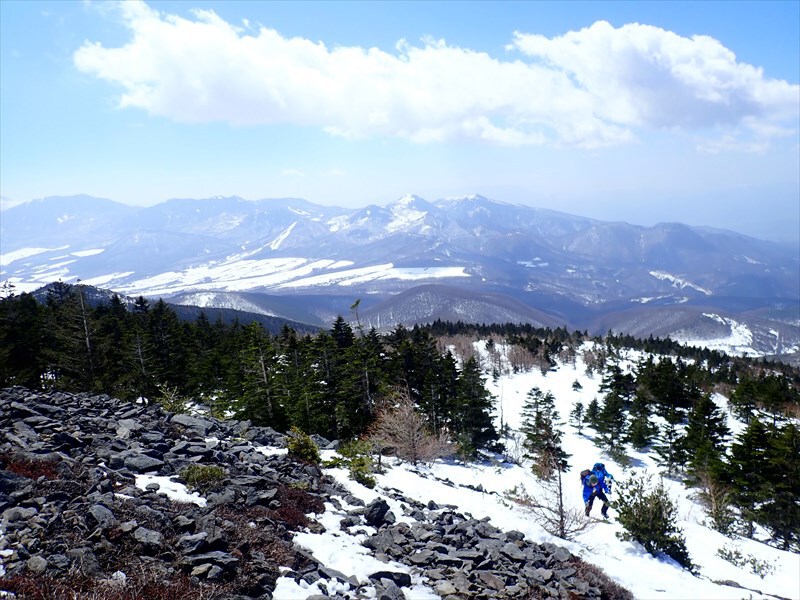 四阿山