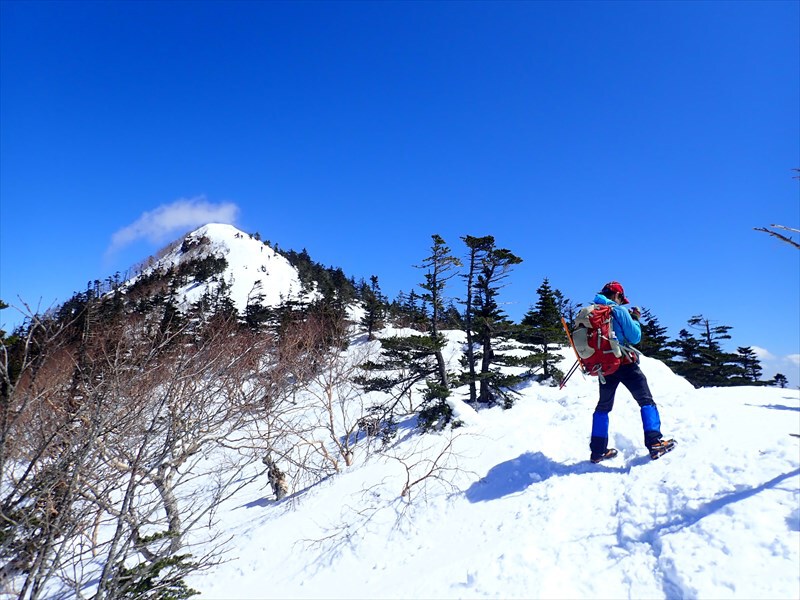四阿山