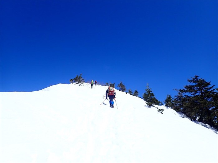 四阿山
