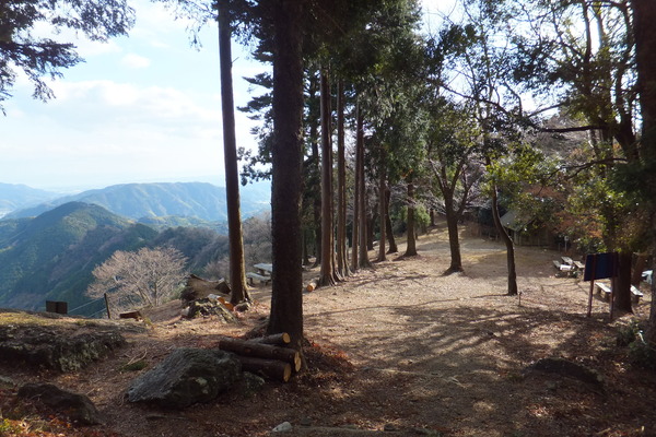 石谷山（ビク石）