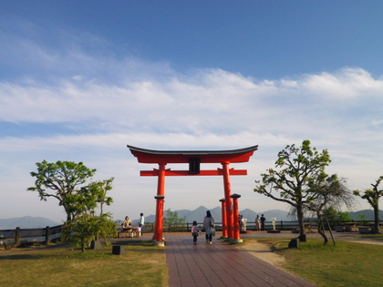 神々の住む島　〜 前編 〜