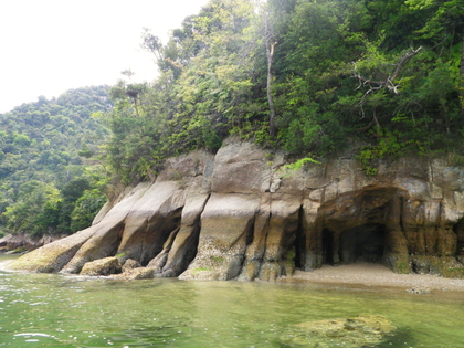 神々の住む島　〜 前編 〜