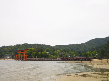神々の住む島　〜 前編 〜