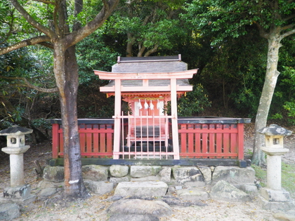 神々の住む島　〜 前編 〜