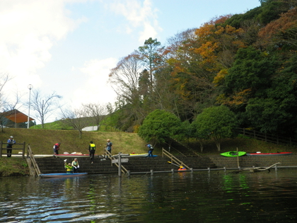 2014.11.30  紅葉の亀山湖♪