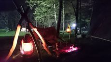軍幕好きなオッサンと軍幕嫌いな神さんとの新しい style を構築！　近所のキャンプ場 2017/05/15 20:13:55
