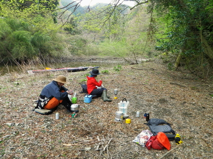 のんびり亀山湖を散策 ♪