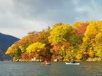 2013.10.27　紅葉の中禅寺湖 ♪