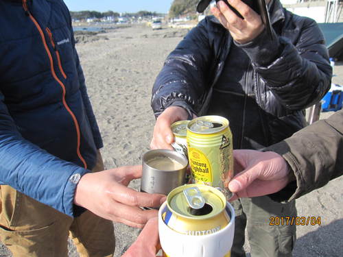 本年初出撃、三浦で野営グル。