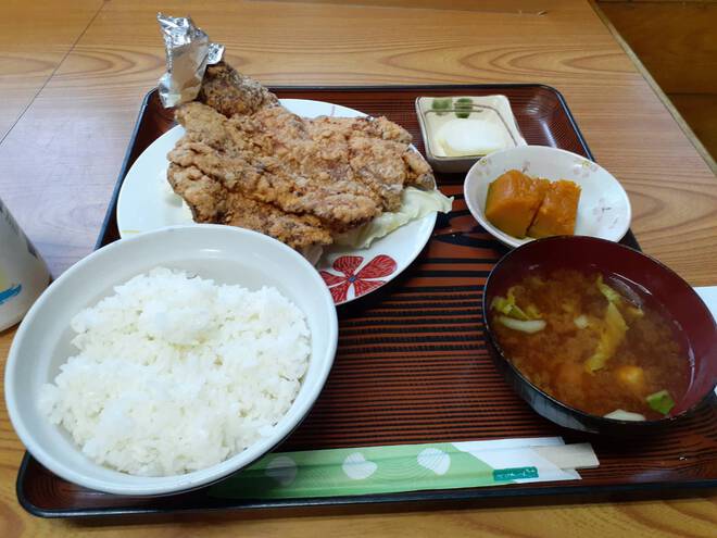 人間てさ、とりあえず肉食っときゃ幸せなんじゃね？