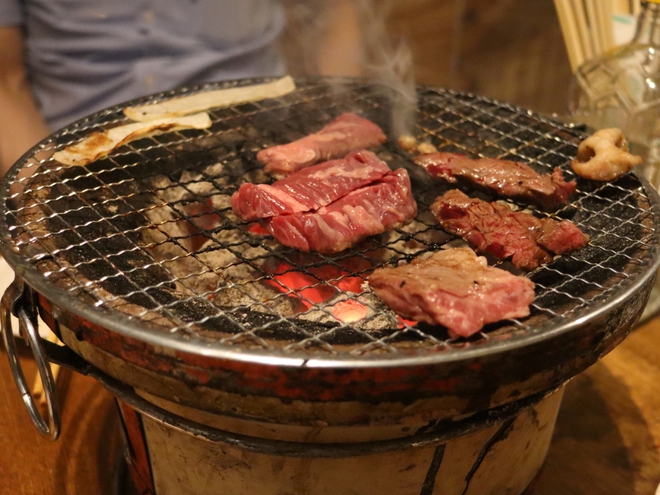 半年ぶりの人形町甘酒横丁でジンギスカンと焼肉とBarで