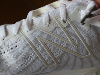 new balance #32 FRESH FOAM M1080A11 9.5 WHT 2E