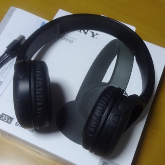 で、結局Bluetoothのヘッドホンを買っちゃうワケだ