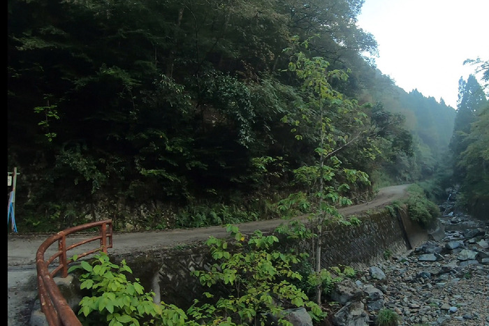 東から西へ床尾山縦走