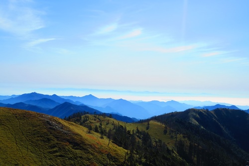 GW 2330Kmの旅⑤（絶景の剣山&次郎笈）