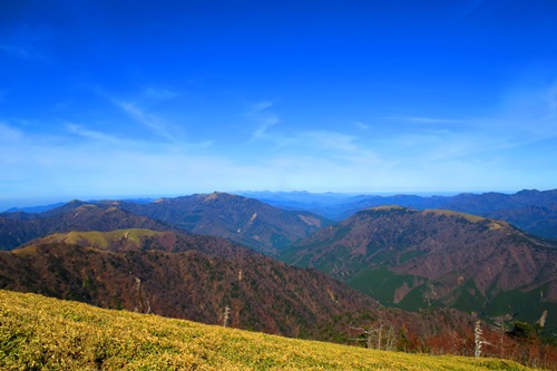 GW 2330Kmの旅⑤（絶景の剣山&次郎笈）
