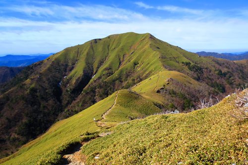 GW 2330Kmの旅⑤（絶景の剣山&次郎笈）