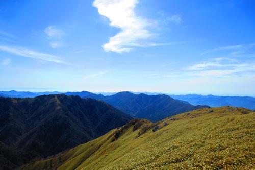 GW 2330Kmの旅⑤（絶景の剣山&次郎笈）