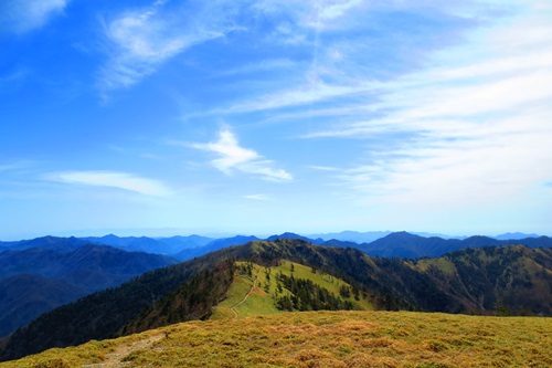 GW 2330Kmの旅⑤（絶景の剣山&次郎笈）