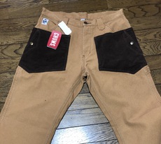 私の購買欲を満たしたのは、CHUMSのハリケーンワークパンツでした。