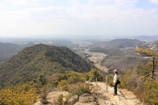 ベストキャンプ場を探して ｓｉｎｃｅ1996 大展望と尾根歩き 三草山登山 兵庫県播磨