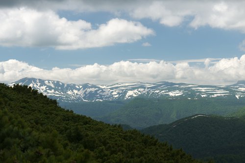 隙間を狙い憧れの山へ