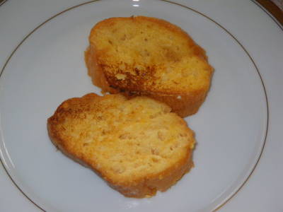 お昼はガスパチョとフレンチトースト