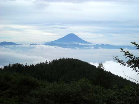 乾徳山(単独日帰り)　09/08/09