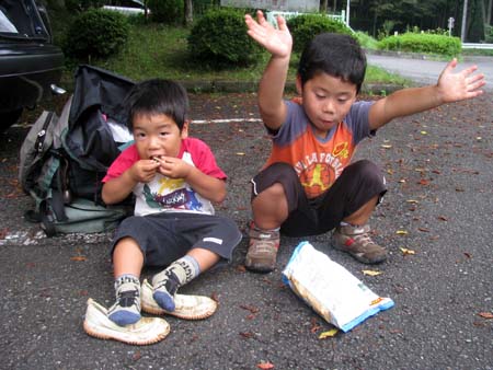 長男＆次男と伊豆ヶ岳　10/08/14