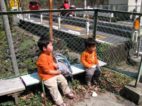 長男＆次男と奥多摩むかし道　10/05/05