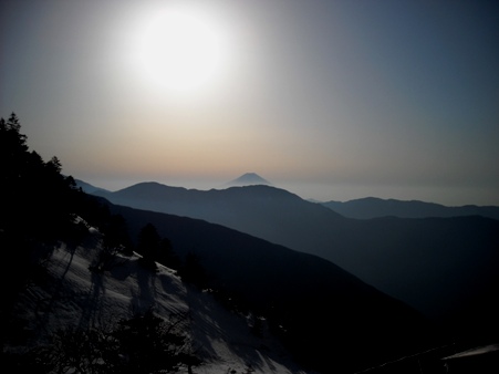 黎明の富士山。