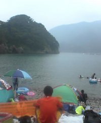 200508伊豆キャンプ5田子瀬浜海水浴場 2005/08/12 10:27:00