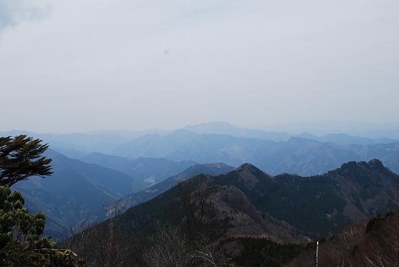 三峰神社～雲取山～鴨沢