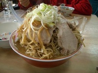 埼玉横瀬の悦楽園（ミソチャーシューメン大盛り） 2005/11/28 23:22:11