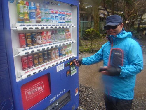 「醒ヶ井養鱒場」雨の日なのに   その3