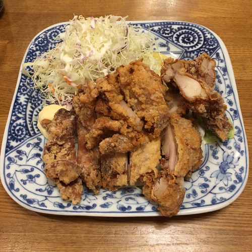 食って飲んで寝ますよ〜