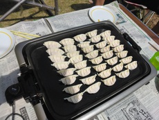 餃子パーティー！