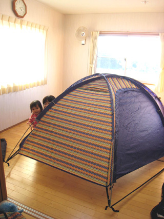 3人娘と一緒にキャンプへ行こう!!:コールマン - エッグドーム フェス