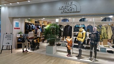 キャンプの服装。ノースフェイス購入。