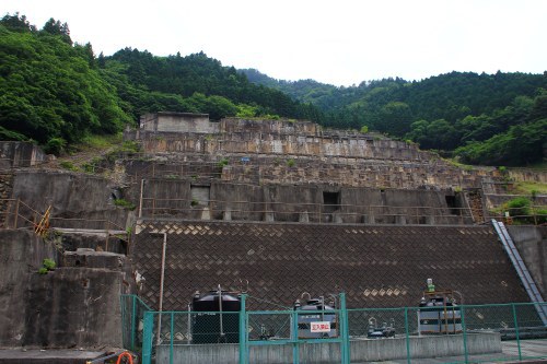 神子畑鉱山　鉱石の道。。。