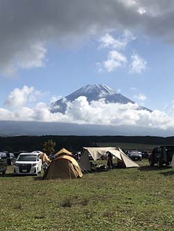 人気のふもとっぱらで復活キャンプデビュー！？そして加水分解の悲劇