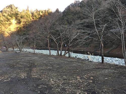 清流・道志川のそばにある新戸キャンプ場へ出撃！冬CAMP2018