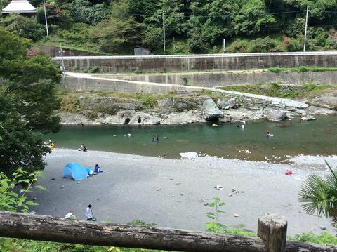 野遊び大好き 四国の川とキャンプ 完 四国の川の子連れおすすめスポット 穴吹川 四国三郎の郷 霧の森の馬立川