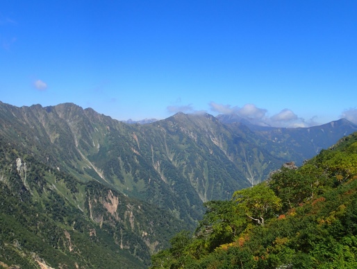 9月 紅葉の始まり 針ノ木・鹿島槍縦走①扇沢～針ノ木峠