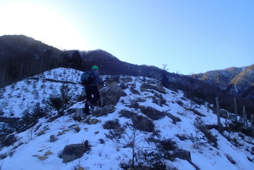 1月 雪の本社ヶ丸と清八山