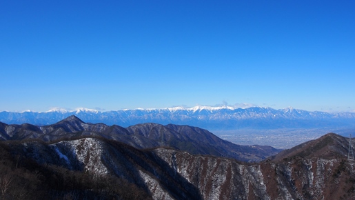 1月 雪の本社ヶ丸と清八山