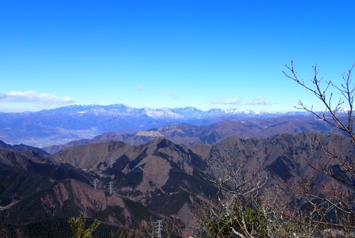 1月 雪の本社ヶ丸と清八山