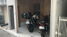 バイクガレージのバイク撮影へ 2018/03/09 17:36:21